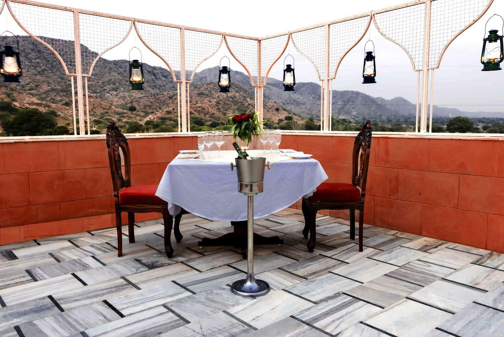מלון Pratap Mahal Pushkar Ihcl Seleqtion מראה חיצוני תמונה